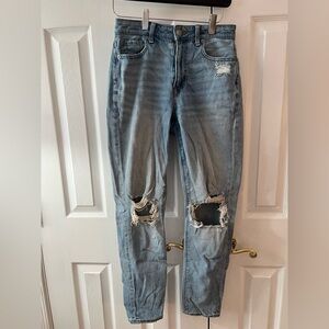 American Eagle Outfitters Light Blue Distressed mom jeans